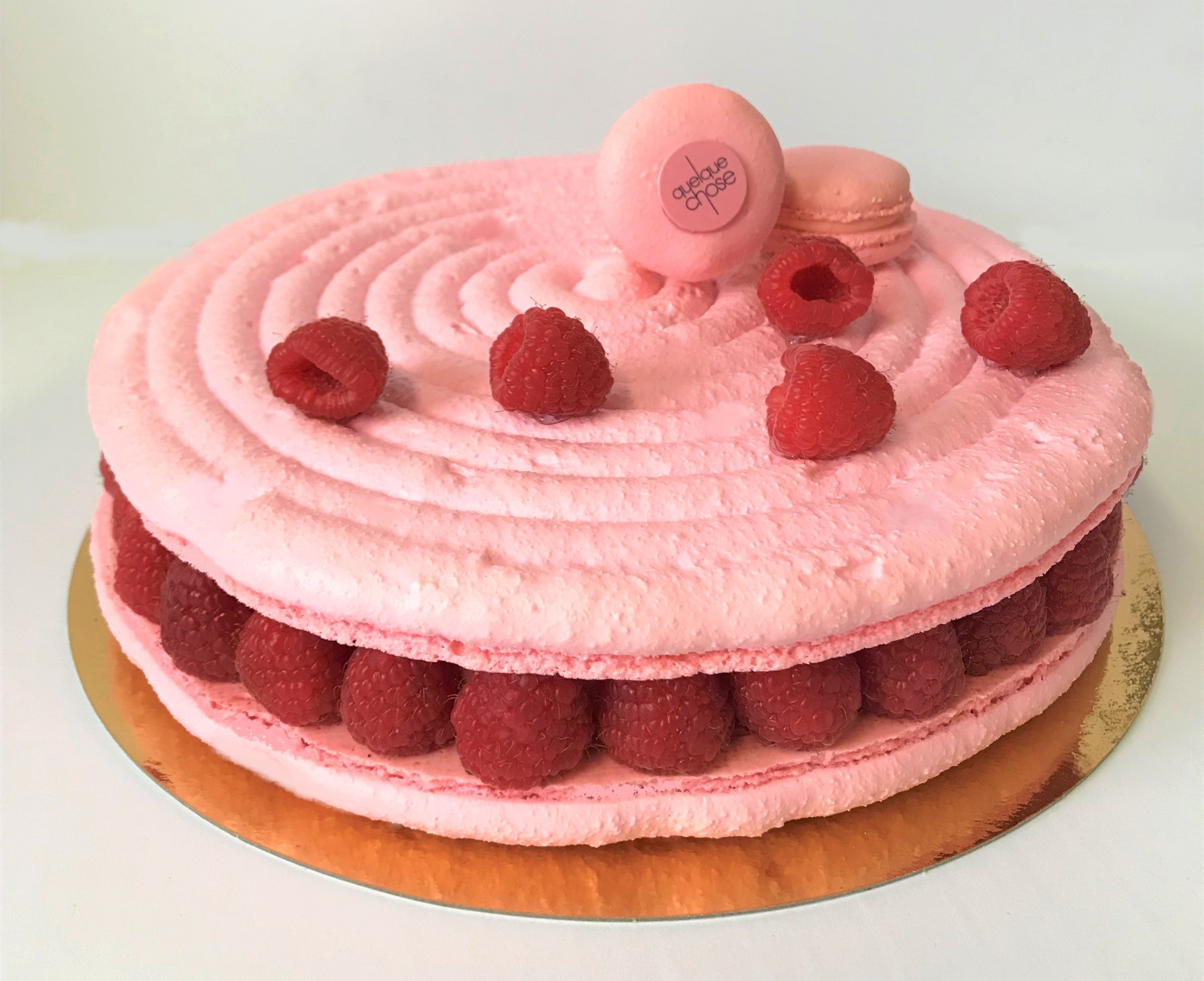 Macaron cake